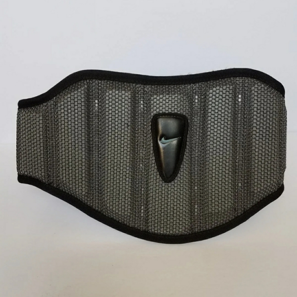 Like new. Nike medium womens lifting belt. For bac